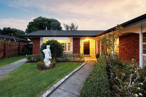 Photo of property in 7 Woodfield Avenue, Roslyn, Palmerston North, 4414