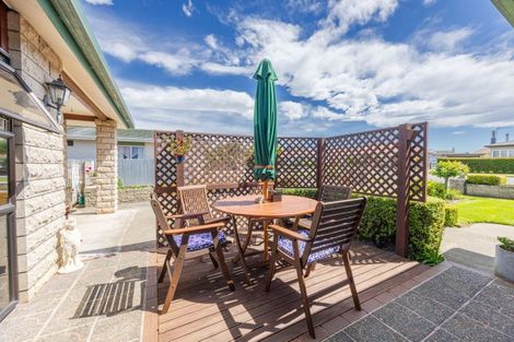 Photo of property in 15a Holyrood Terrace, Waipukurau, 4200