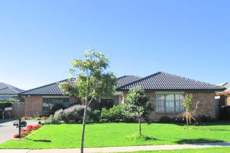 Photo of property in 82 Hillwell Drive, Henderson, Auckland, 0612