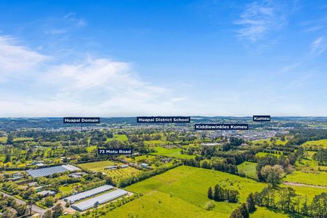 Photo of property in 73 Motu Road, Kumeu, 0891