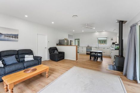 Photo of property in 359a Kuku Road East, Kuku, Levin, 5570