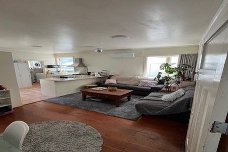 Photo of property in 192 Tasman Street, Mount Cook, Wellington, 6021