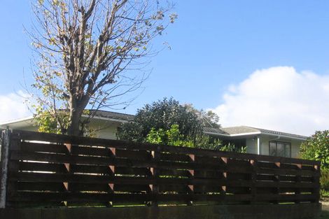 Photo of property in 51 Kimberley Grove, Westbrook, Palmerston North, 4412