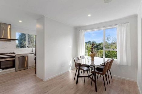 Photo of property in 38 Sunline Avenue, Massey, Auckland, 0614