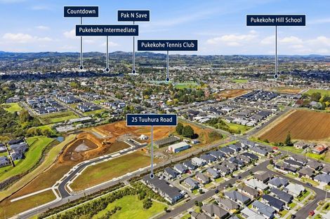 Photo of property in 25 Tuuhura Road, Pukekohe, 2120