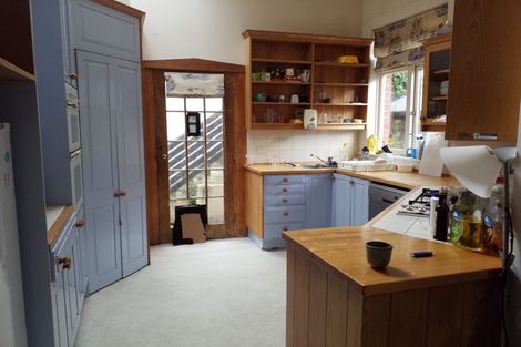 Photo of property in 64 Hawker Street, Mount Victoria, Wellington, 6011