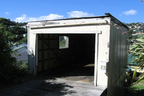 Photo of property in 21 Freeling Street, Island Bay, Wellington, 6023