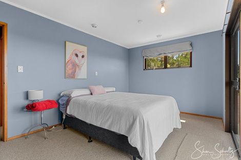Photo of property in 338 Wairere Road, Waitakere, Henderson, 0782
