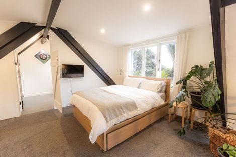 Photo of property in 33 Tainui Road, Titirangi, Auckland, 0604