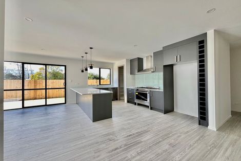 Photo of property in 28 Farrell Road, Pukekohe, 2120
