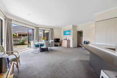 Photo of property in 4 Saratoga Court, Papamoa Beach, Papamoa, 3118