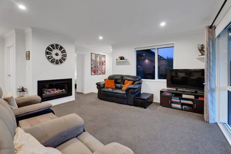 Photo of property in 95 Princess Street, Waitara, 4320