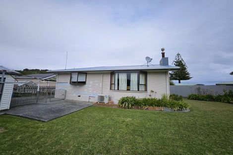 Photo of property in 10 Wilson Crescent, Karoro, Greymouth, 7805