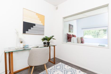 Photo of property in 10 Saddleback Grove, Karori, Wellington, 6012