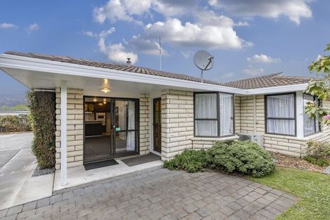 Photo of property in 2/181 Wairakei Road, Bryndwr, Christchurch, 8053