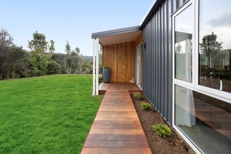 Photo of property in 58 Takingawairua Road, Kaimarama, Whitianga, 3591
