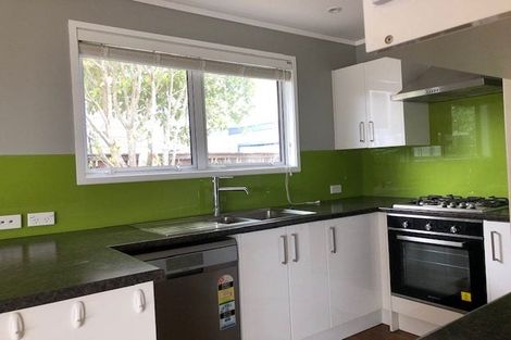 Photo of property in 17 Tree View Avenue, Glenfield, Auckland, 0629