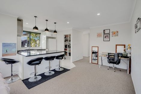Photo of property in 22 Inuwai Street, Glenview, Hamilton, 3206
