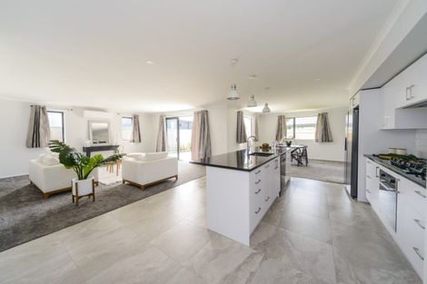 Photo of property in 94 James Line, Kelvin Grove, Palmerston North, 4414