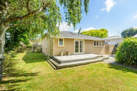 Photo of property in 30 Puriri Terrace, Roslyn, Palmerston North, 4414