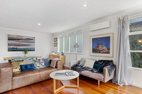 Photo of property in 1/15 Stratford Avenue, Milford, Auckland, 0620