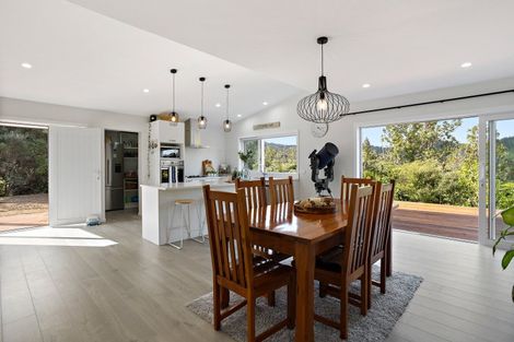 Photo of property in 58 Takingawairua Road, Kaimarama, Whitianga, 3591