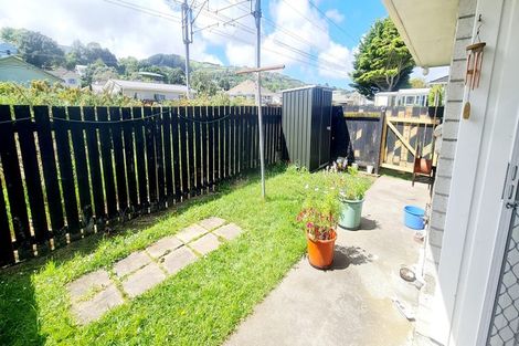 Photo of property in 10/10f Rawson Street, Tawa, Wellington, 5028