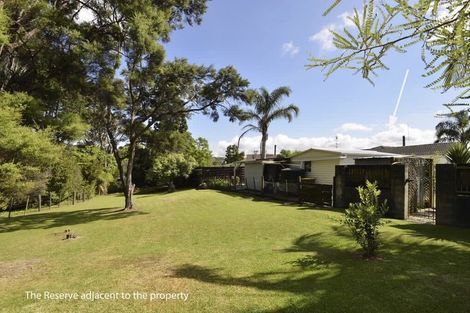 Photo of property in 25 Allington Road, Massey, Auckland, 0614