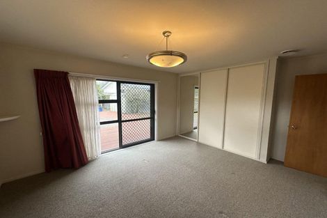 Photo of property in 4a Brett Place, Takaro, Palmerston North, 4412