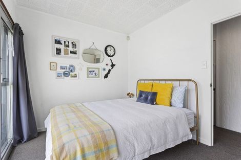 Photo of property in 1/2a Eskdale Road, Birkdale, Auckland, 0626