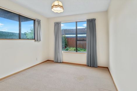 Photo of property in 87 Hawthornden Road, Avonhead, Christchurch, 8042