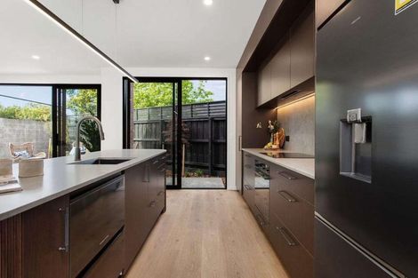 Photo of property in 5/50b Murray Place, Saint Albans, Christchurch, 8014