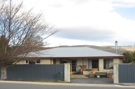 Photo of property in 20 Royal Terrace, Alexandra, 9320