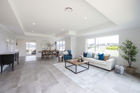 Photo of property in 15 Pitoitoi Drive, Riverhead, 0820