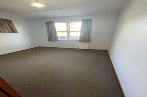 Photo of property in 96 Edmonton Road, Henderson, Auckland, 0612