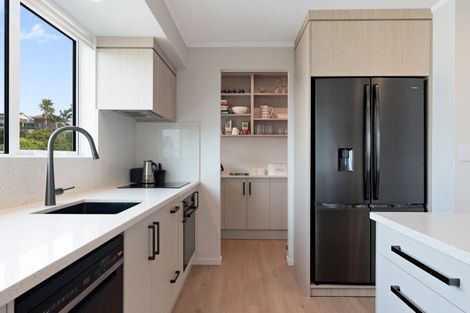 Photo of property in 10 Seaway Terrace, Otumoetai, Tauranga, 3110