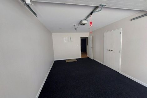 Photo of property in 1/10 Newington Road, Henderson, Auckland, 0612