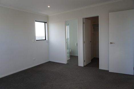 Photo of property in 28 Sholto Duncan Crescent, Halswell, Christchurch, 8025