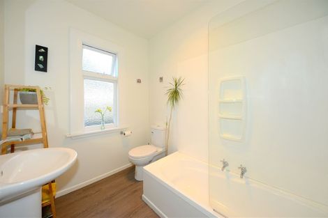 Photo of property in 68 Searells Road, Strowan, Christchurch, 8052