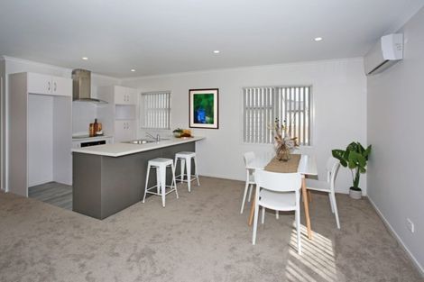 Photo of property in 14a Racecourse Road, Waiuku, 2123