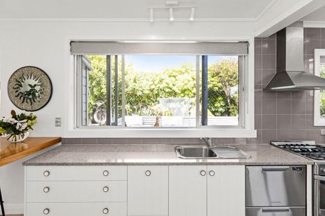 Photo of property in 78 Charles Street, Westshore, Napier, 4110