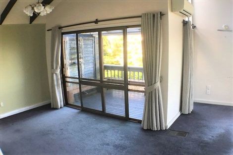 Photo of property in 4/165 Birkenhead Avenue, Birkenhead, Auckland, 0626