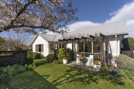 Photo of property in 30 Waenga Drive, Cromwell, 9310
