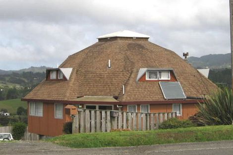 Photo of property in 272 Sturges Road, Henderson, Auckland, 0612