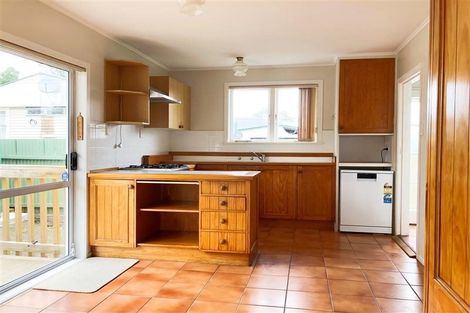 Photo of property in 44 Fairdene Avenue, Henderson, Auckland, 0610