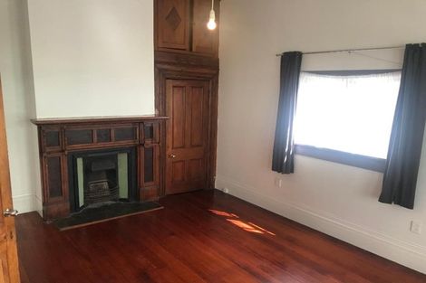 Photo of property in 35 Hankey Street, Mount Cook, Wellington, 6011