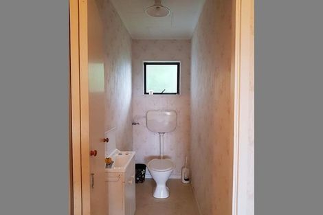Photo of property in 28 Oliver Twist Avenue, Mellons Bay, Auckland, 2014