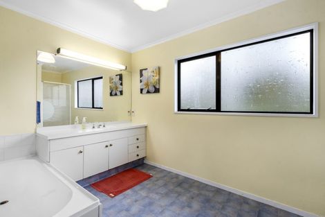 Photo of property in 212 Grahams Road, Burnside, Christchurch, 8053