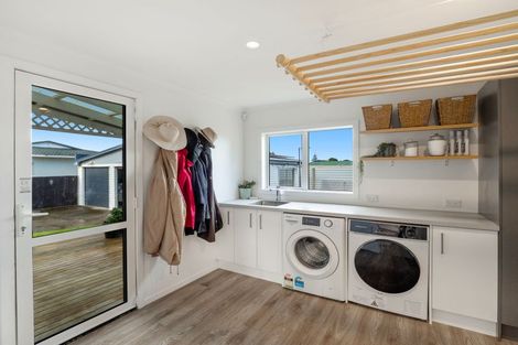 Photo of property in 93 Gonville Avenue, Gonville, Whanganui, 4501