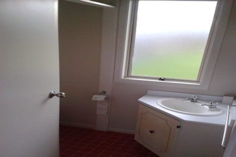 Photo of property in 2/104 Matipo Road, Mairangi Bay, Auckland, 0630
